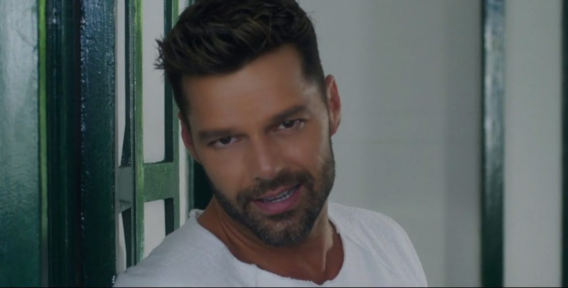 Ricky Martin: La Mordidita
